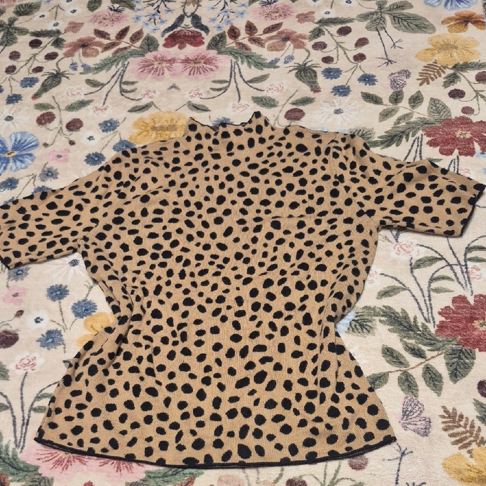 Ann Taylor Brown and Black Patterned Top